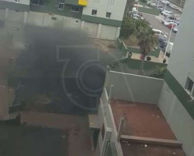 Imagen del incendio captada por vecinos de la zona/TA.